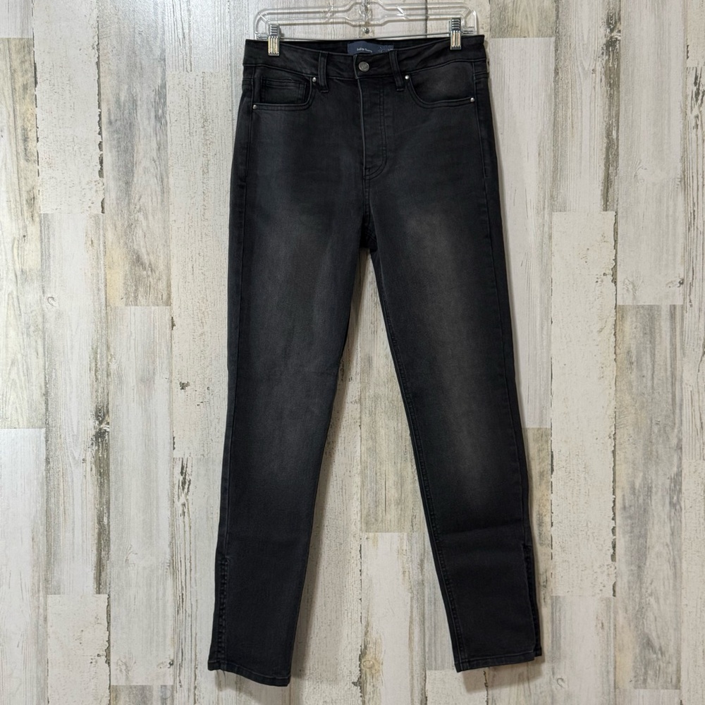 Classic Faded Black Skinny Jeans for Women